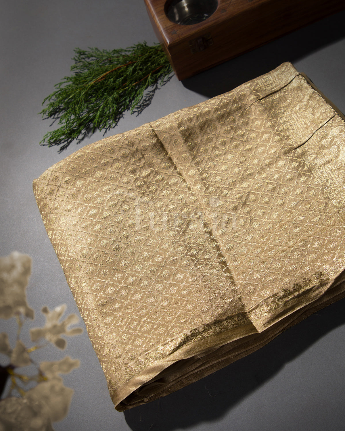 Kalga: Beige Mysore Crepe Silk Saree