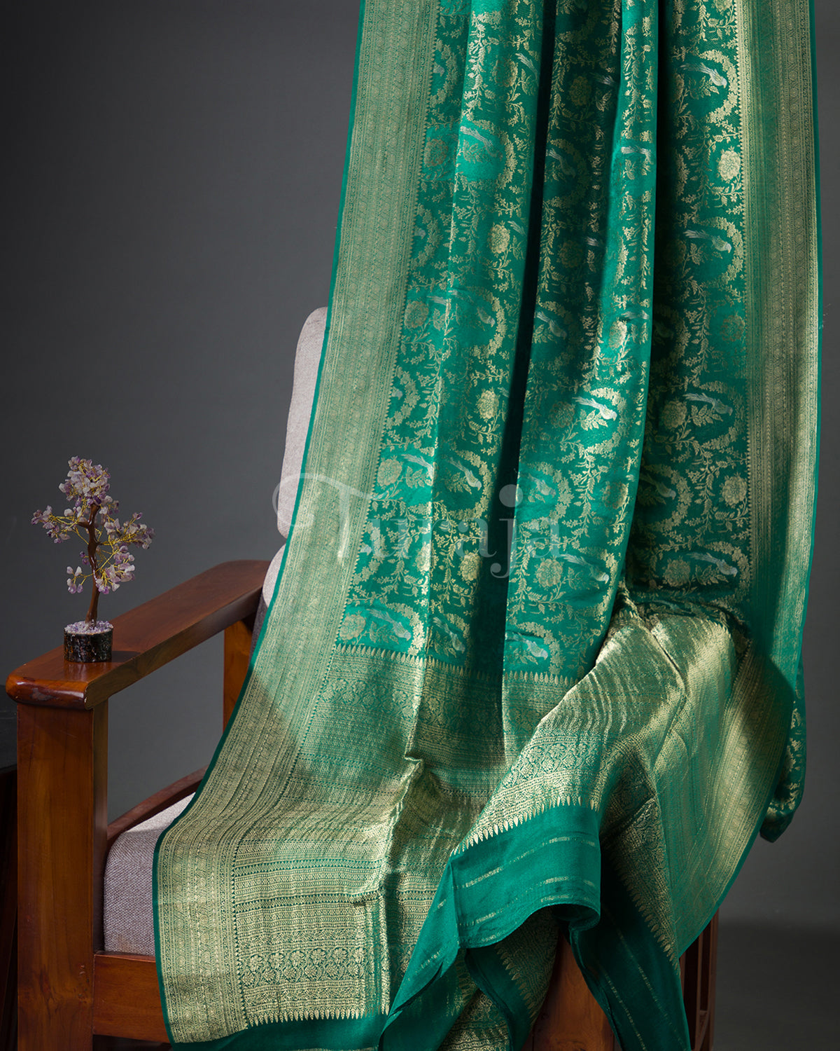 Jangla: Bottle Green Brocade Mysore Crepe Silk Saree-view2