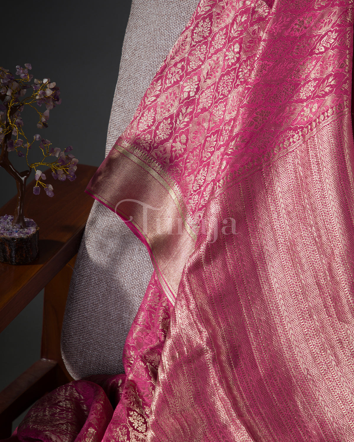 Pati Jaal Brocade: Pink Mysore Crepe Silk Saree-view3