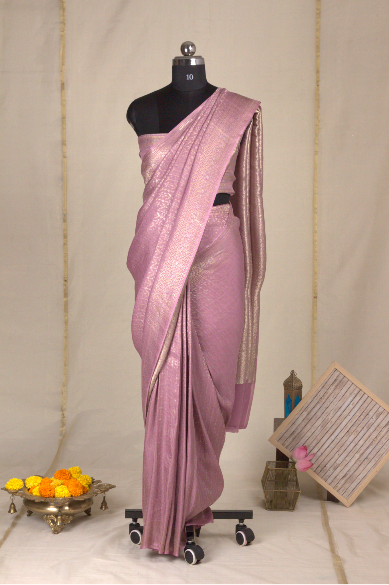 Tanabana: Mauve Mysore Crepe Silk Saree
