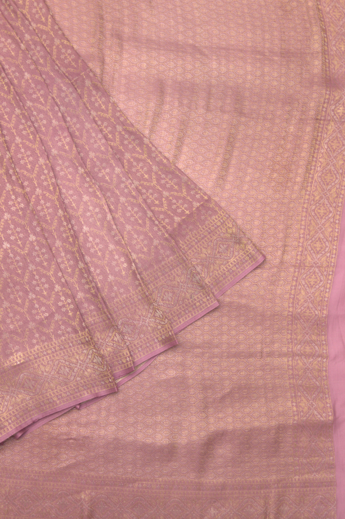 Tanabana: Mauve Mysore Crepe Silk Saree