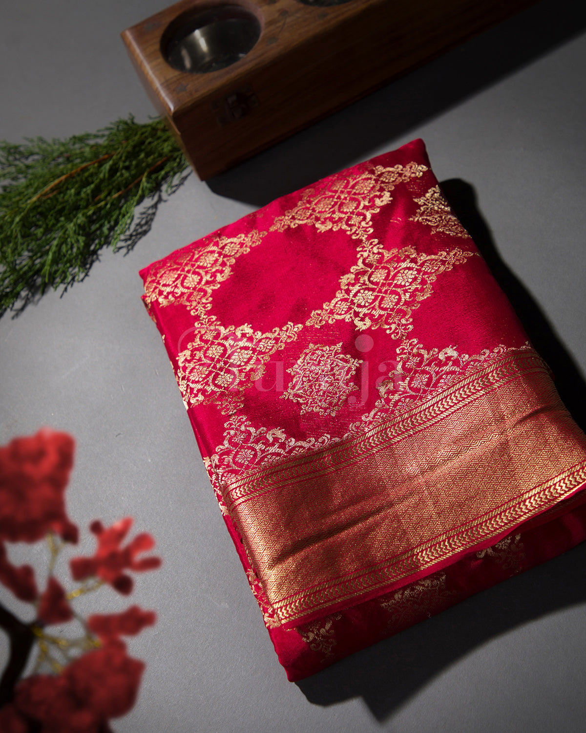 Phoolkari Jaal Brocade: Red Mysore Crepe Silk Saree