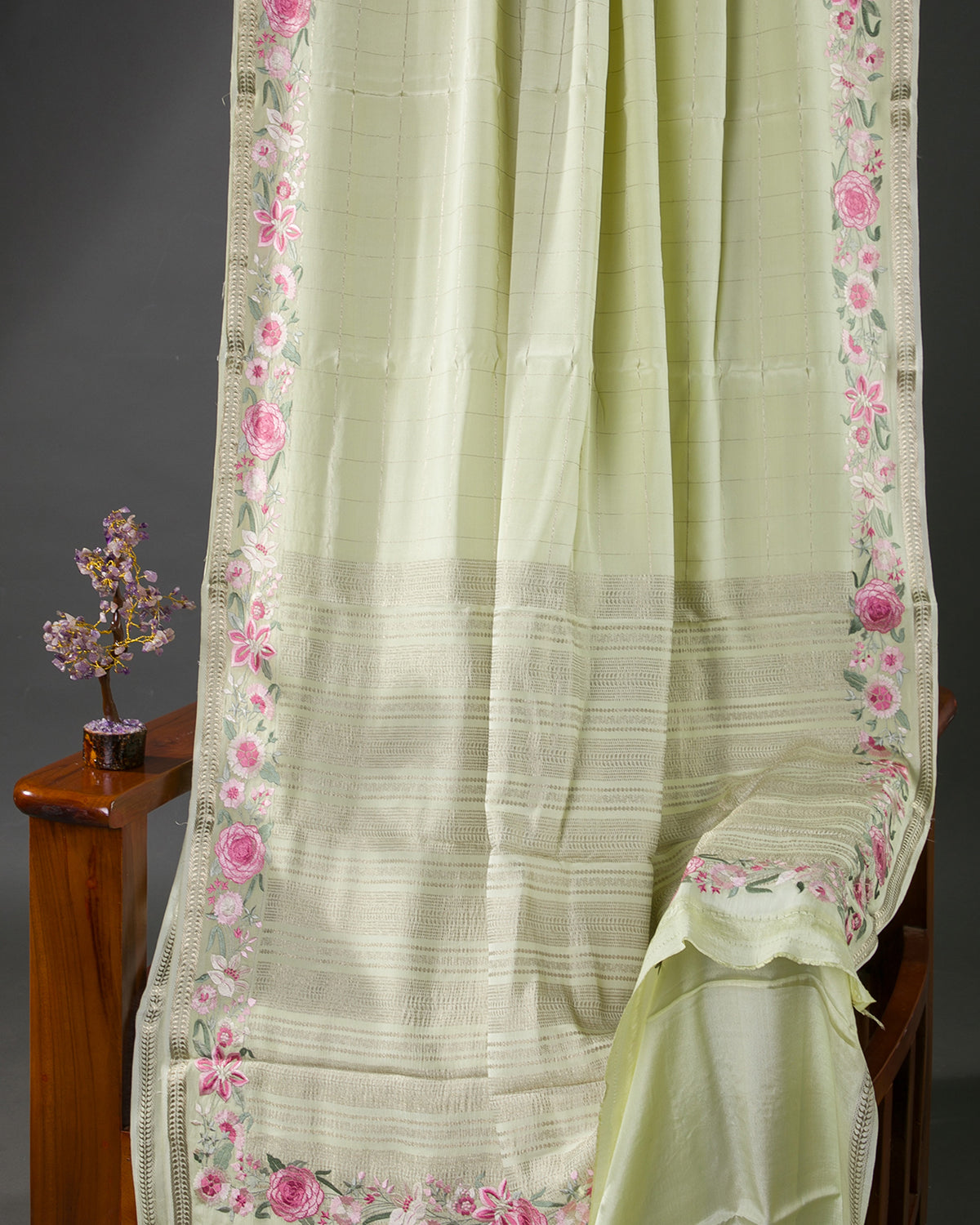 Floral Trace - Offwhite Mysore Crepe Silk Saree