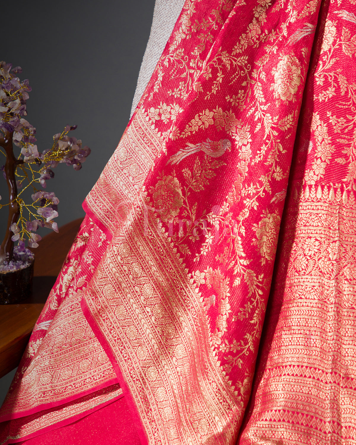 Jangla: Red Brocade Mysore Crepe Silk Saree-view3