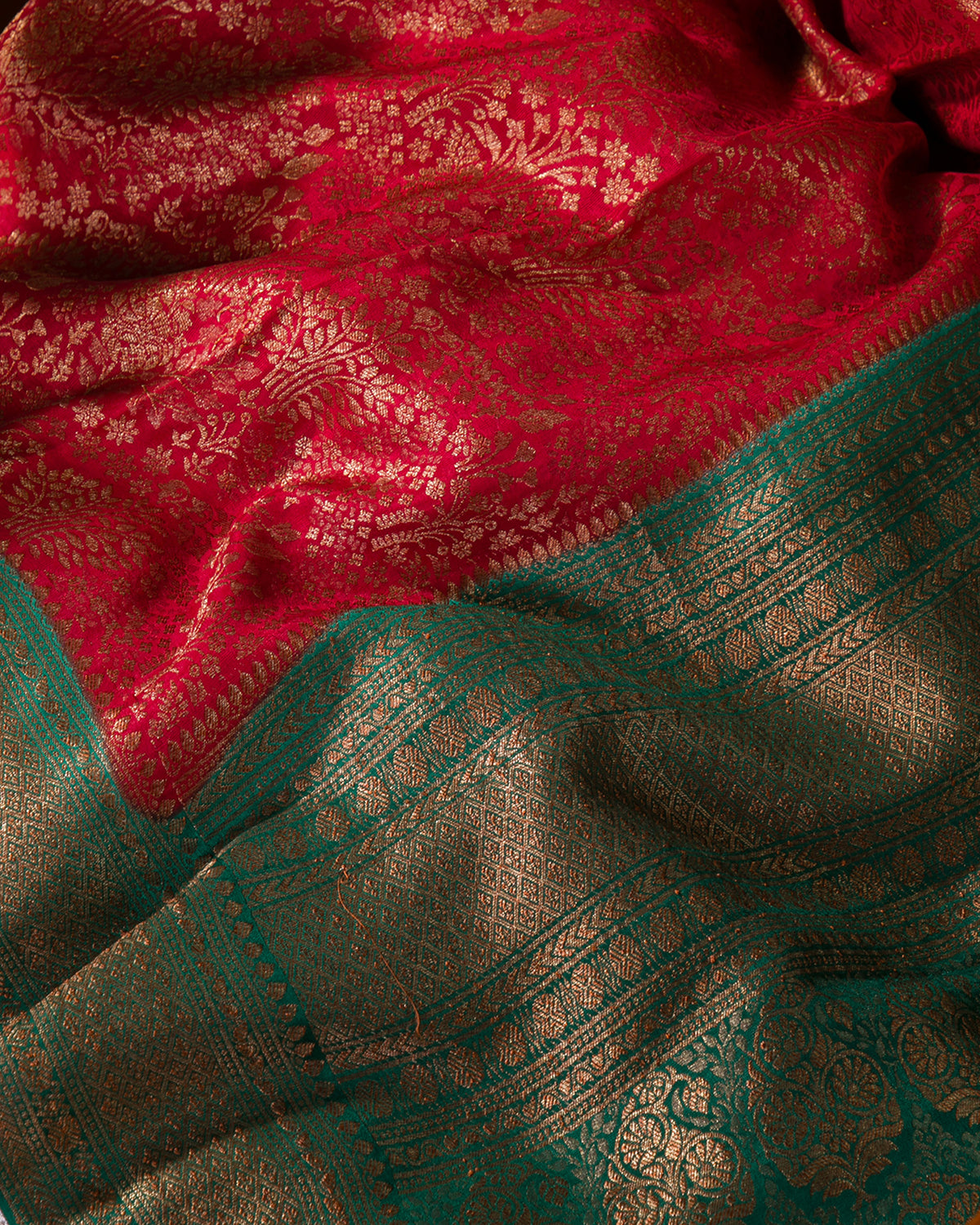 Gulbarga - Red and Bottle Green Mysore Crepe Silk Saree