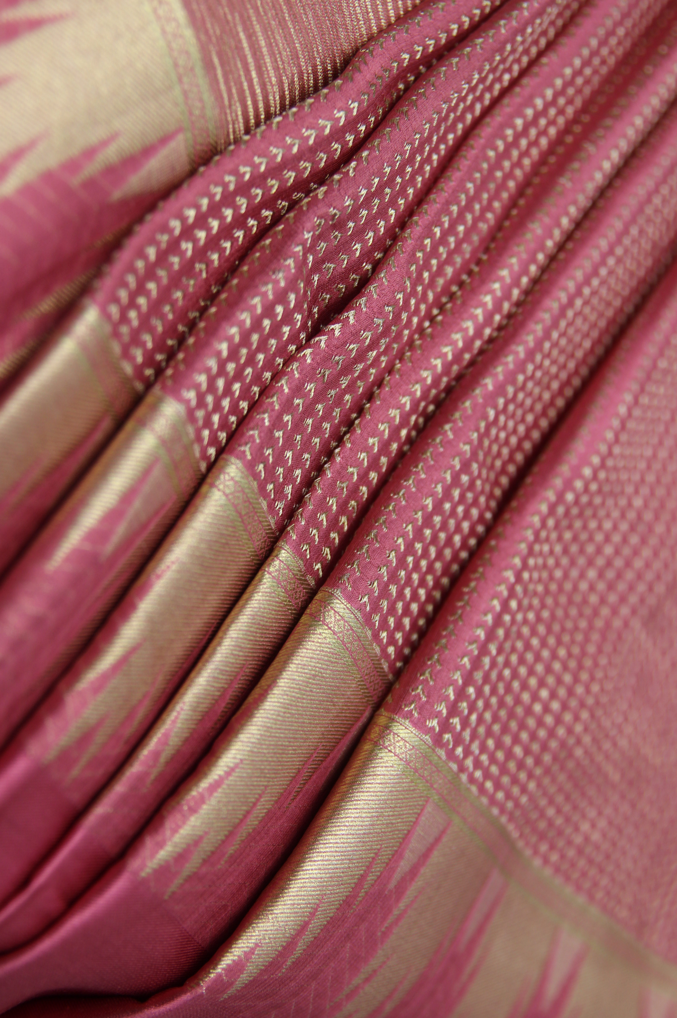 Minimal Muse: Peach Mysore Crepe Silk Saree