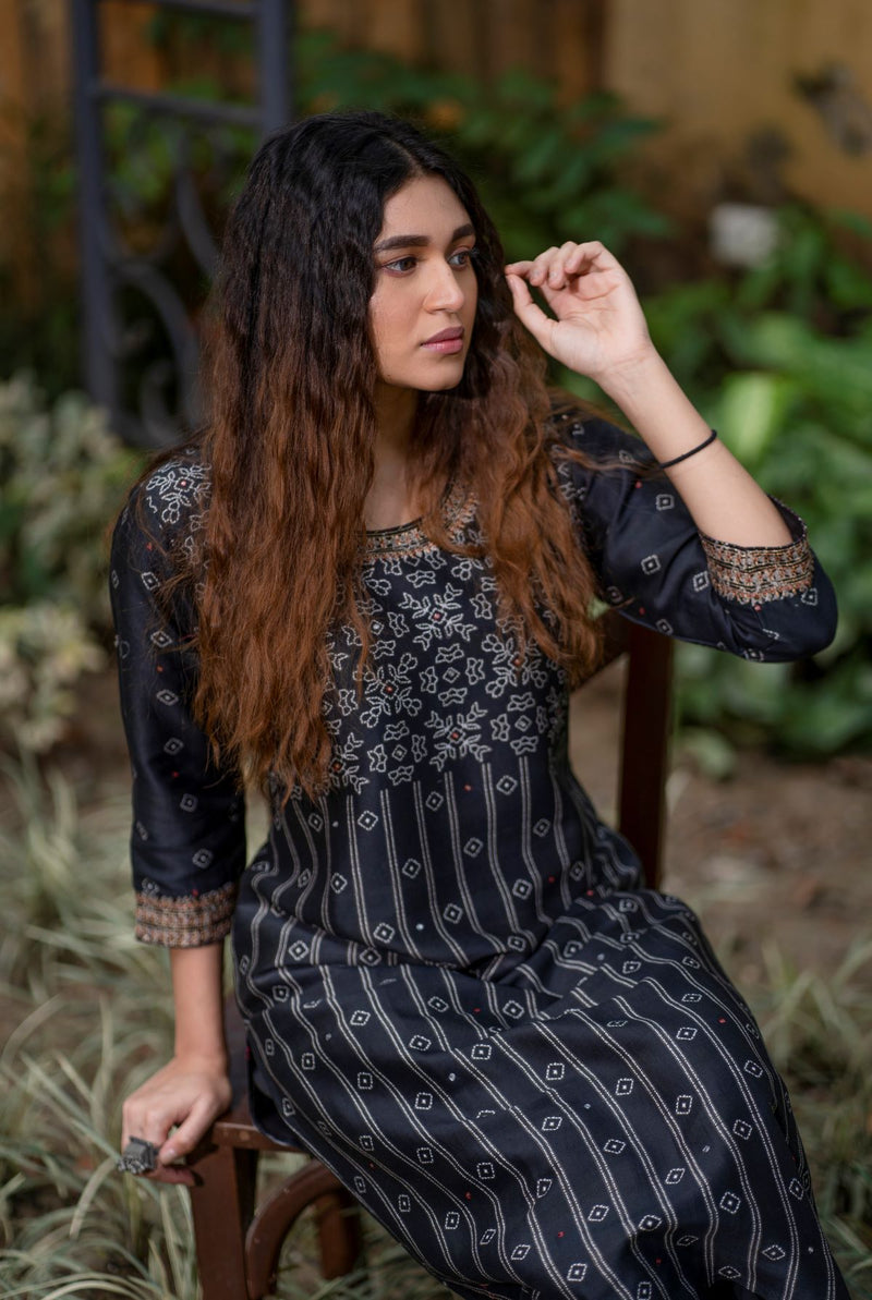 A women wearing black pure chanderi kurti, ethnic wear for women