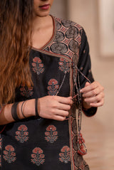 A women wearing black pure chanderi angrakha, ethnic wear for women