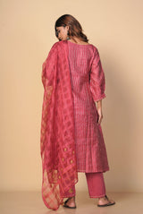 A women wearing gazri pure chanderi kurti, ethnic wear for women
