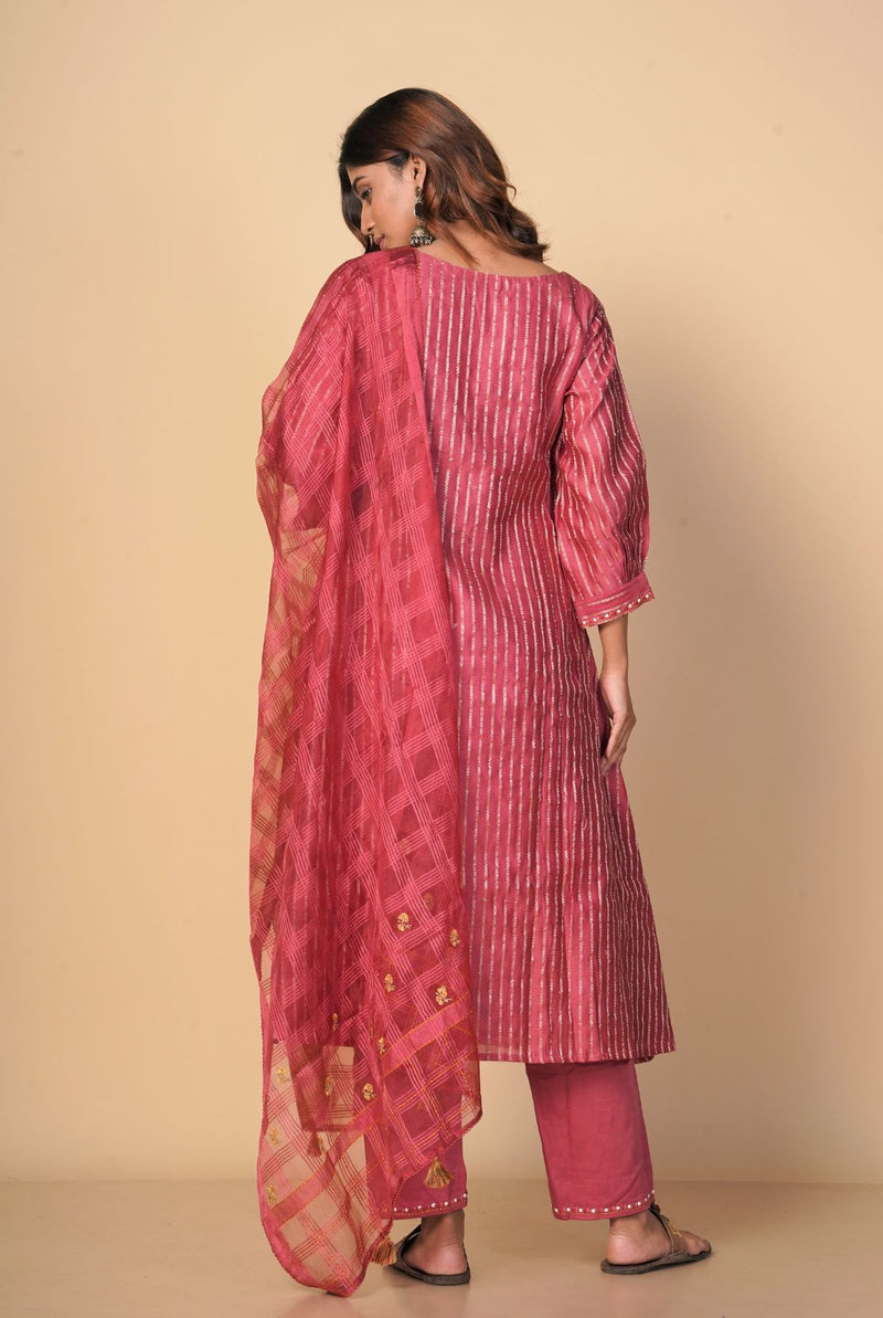 A women wearing gazri pure chanderi kurti, ethnic wear for women