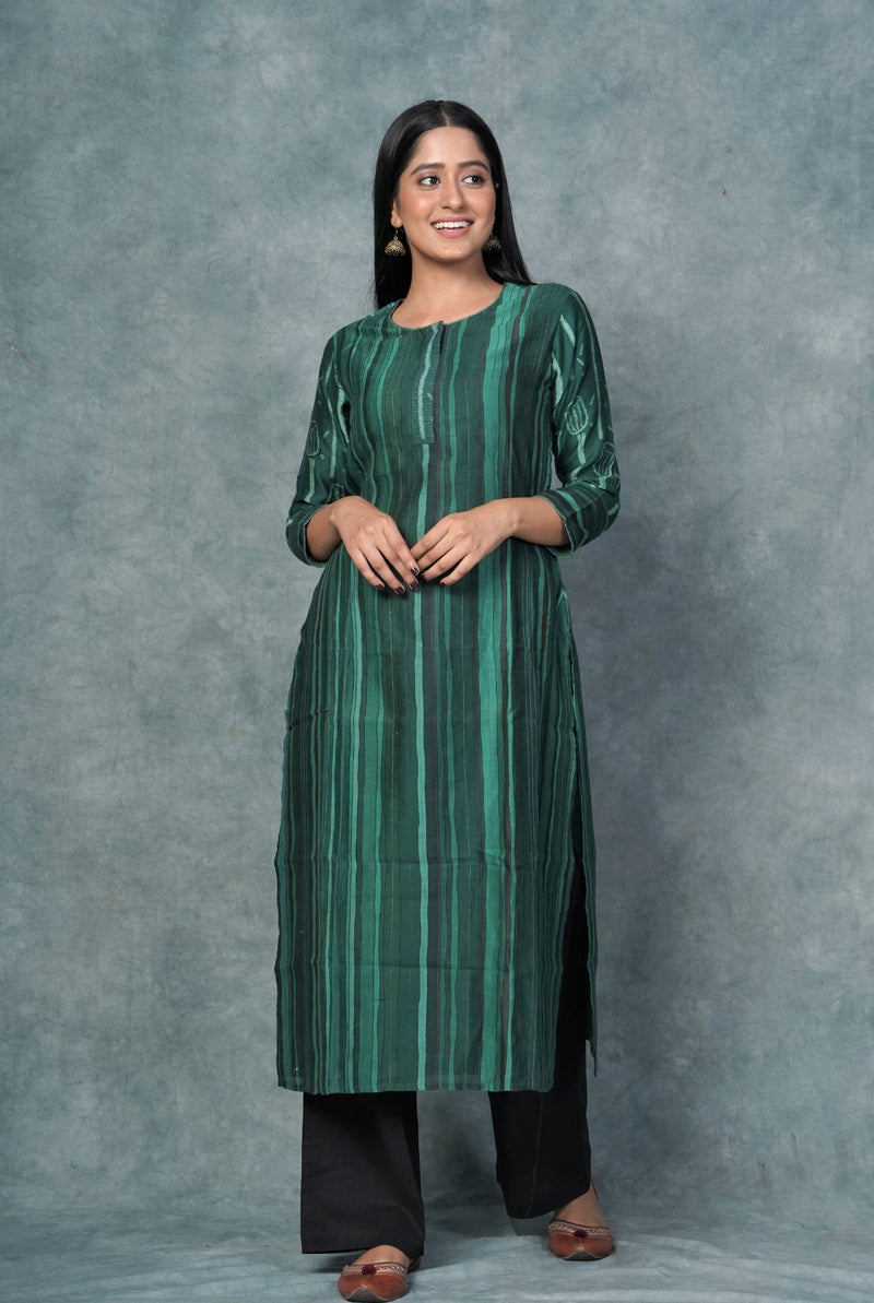 A women wearing bottle green pure chanderi kurti, ethnic wear for women
