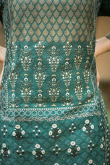 A women wearing bottle green printed cotton kurti, ethnic wear for women